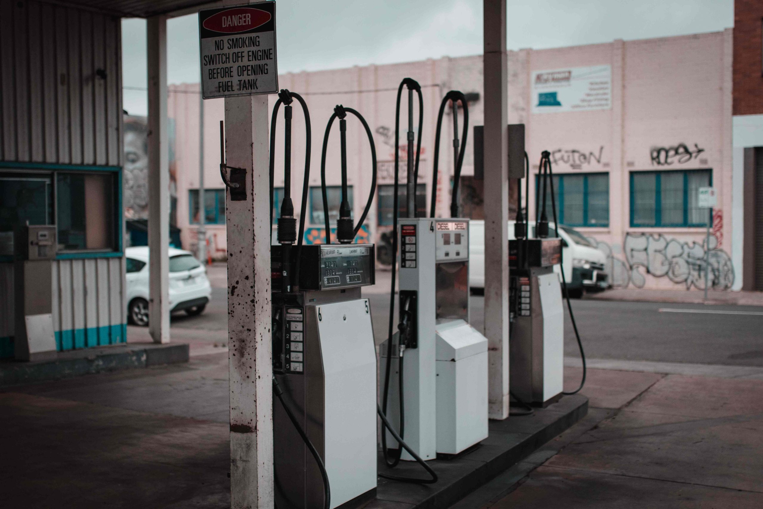 Prețurile benzinei la cel mai scăzut nivel din decembrie 2022